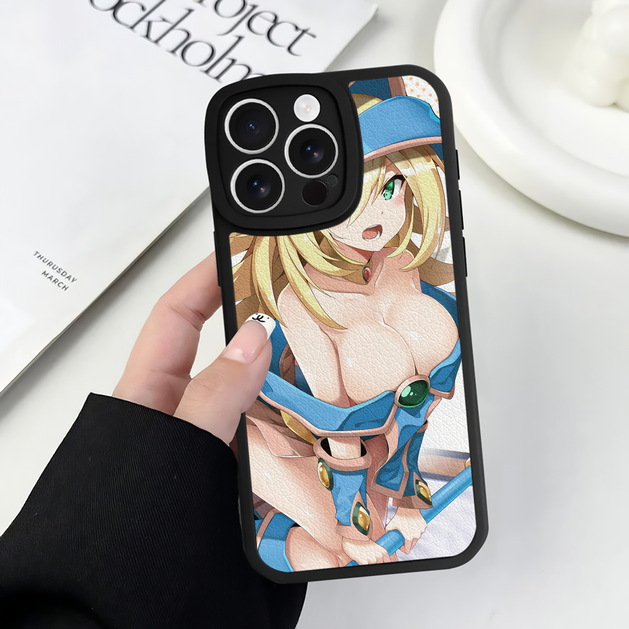 （画像用） 遊☆戯☆王 Yu-Gi-Oh! 【iPhone 16シリーズ対応】シリコンスマホケース（レザー調） 材質：シリコン